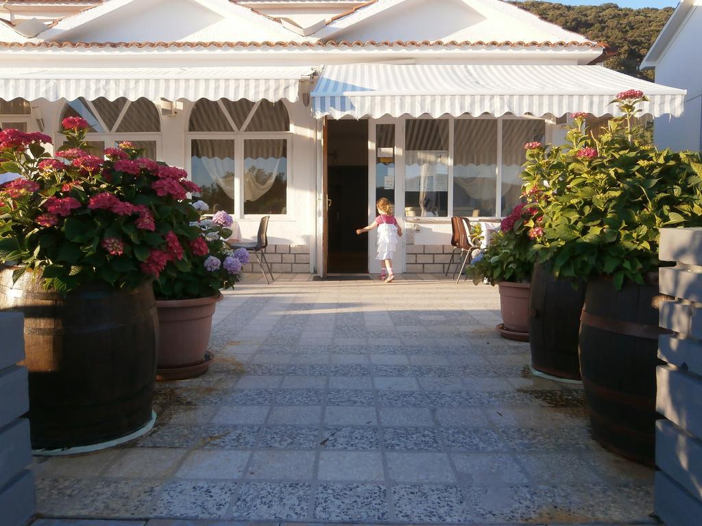 苏佩塔斯卡德拉加 加莱布旅馆酒店 外观 照片